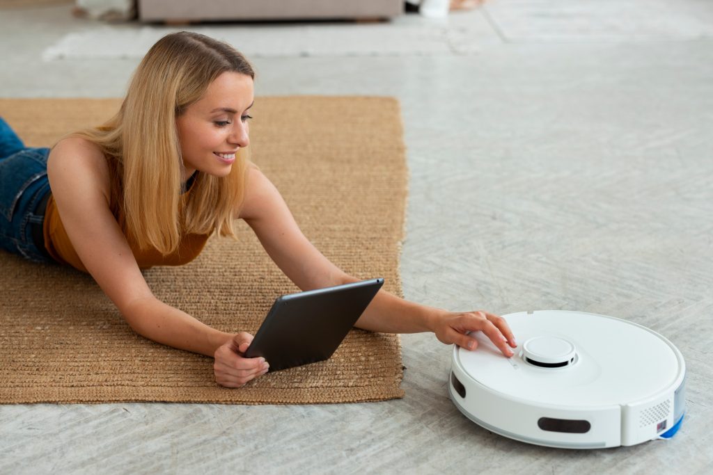 Home cleaning robot